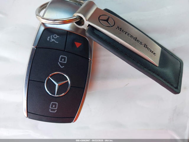 W1N4N4GB3MJ159136 Mercedes-Benz m260