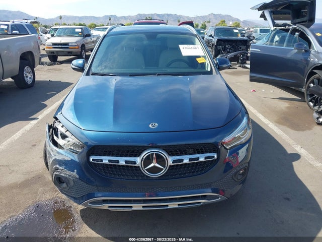 W1N4N4GB3MJ159136 Mercedes-Benz m260