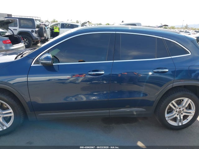 W1N4N4GB3MJ159136 Mercedes-Benz m260