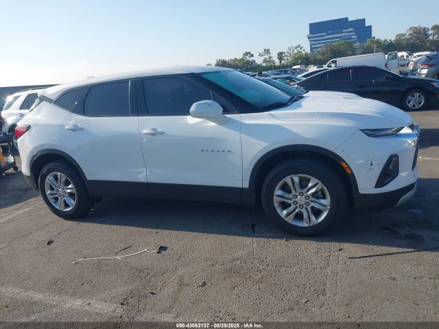 Chevrolet lgx 2021 3GNKBCRS0MS504370 Image 13