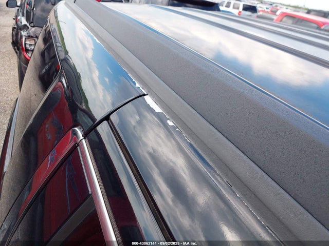 GMC l83 - spark ignited direct injection, variable valve timing, afm, e85 max, alum 2019 1GKS2BKC8KR319641 Image 18