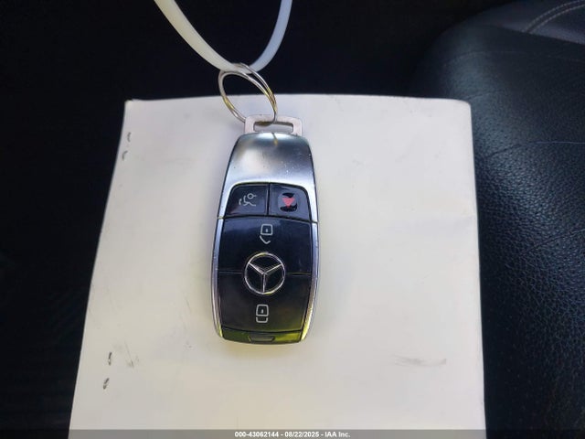 WDDZF4JB3KA527577 Mercedes-Benz m274