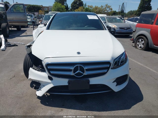 WDDZF4JB3KA527577 Mercedes-Benz m274