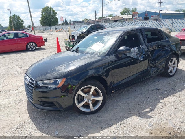 2015 AUDI A3 WAUBFGFF3F1114585 Photo 1