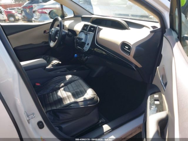 2017 TOYOTA PRIUS JTDKBRFU4H3042473 Photo 4