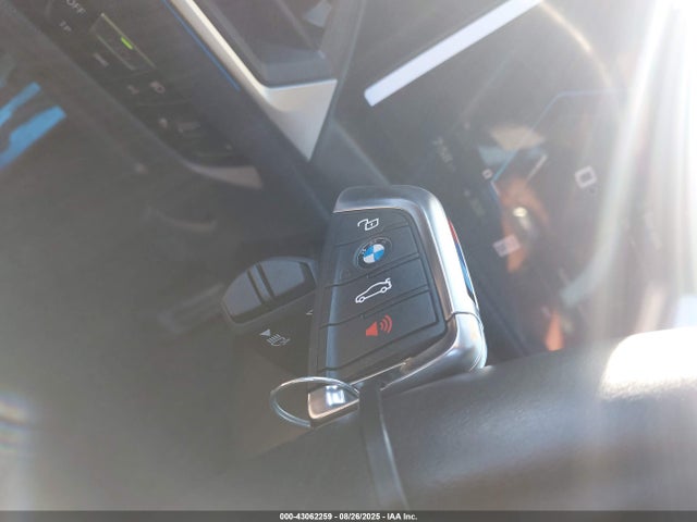 BMW M3 2024 WBS43AY02RFS71941 Image 11