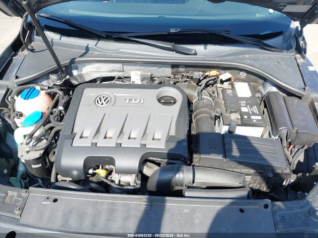 1VWBN7A36EC116656 Volkswagen Passat