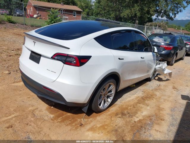 2023 TESLA MODEL Y 7SAYGDEE4PA083826 Photo 3