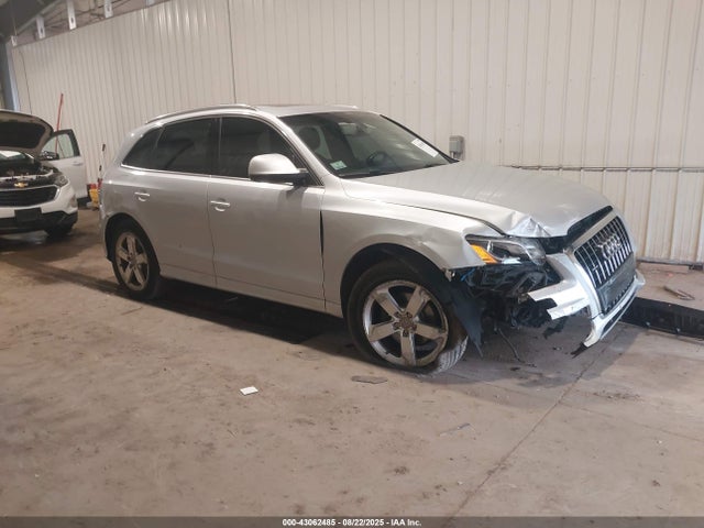 2011 AUDI Q5 WA1DKAFP4BA054849 Photo 0