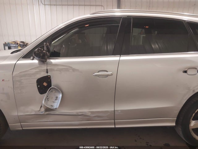 Продаж на аукціоні авто 2011 Audi Q5 3.2 Premium Plus, vin: WA1DKAFP4BA054849, номер лоту: 43062485