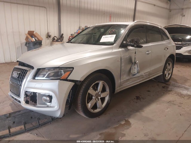 2011 AUDI Q5 WA1DKAFP4BA054849 Photo 1