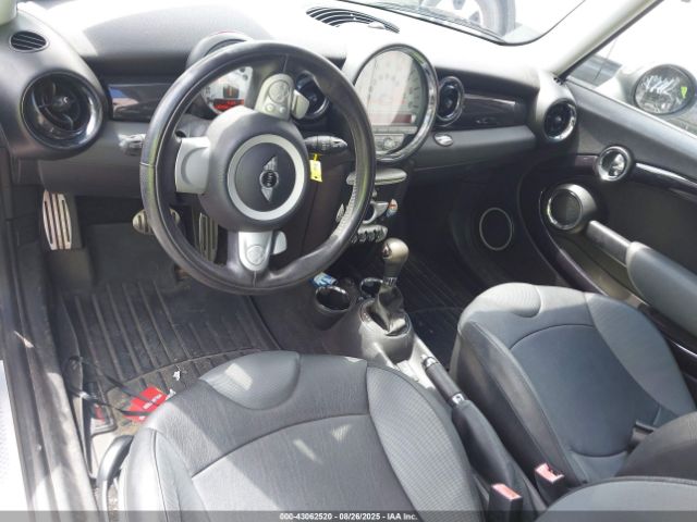 2009 MINI COOPER S WMWMF73539TW86480 Photo 4