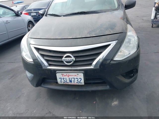 3N1CN7AP0GL833560 Nissan 2016