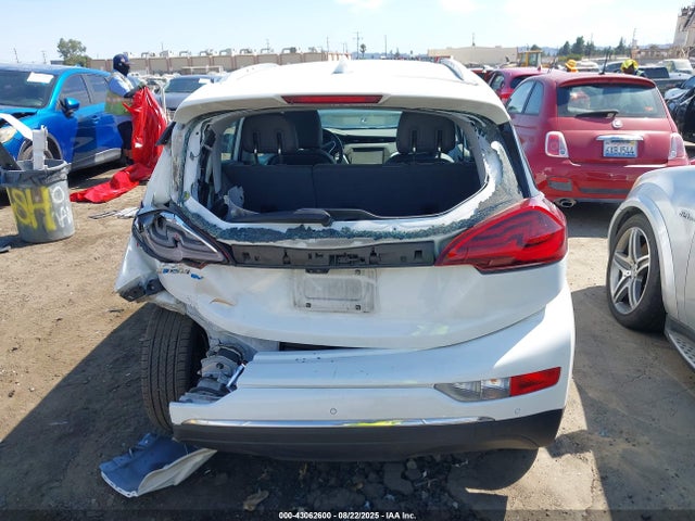 1G1FX6S06H4165537 Chevrolet 2017