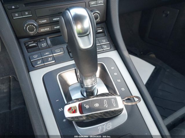 2019 PORSCHE 718 CAYMAN WP0AA2A85KS260791 Photo 10