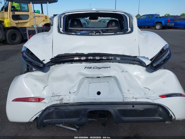 Porsche 718 Cayman 2019 WP0AA2A85KS260791 Image 16