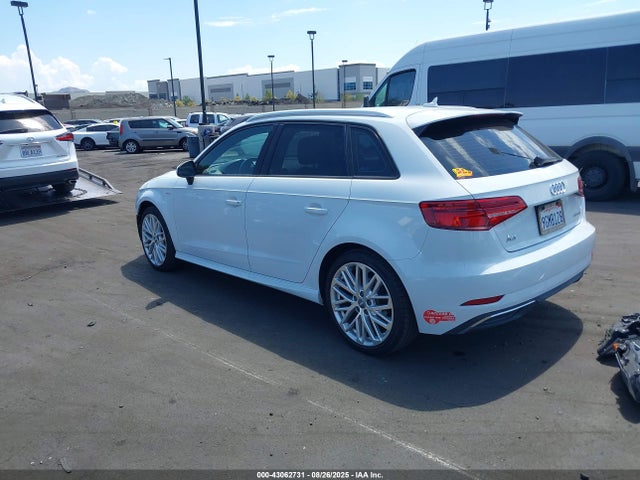 WAUUPBFF0JA066707 Audi 2018