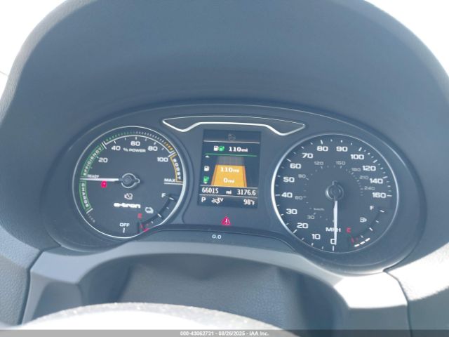 2018 AUDI A3 E-TRON WAUUPBFF0JA066707 Photo 6
