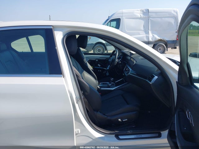 3MW5R1J08N8C33442 BMW 330I
