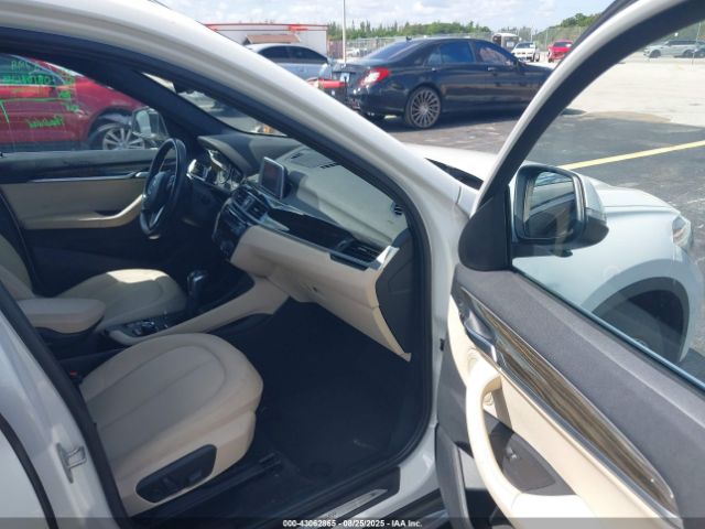 2018 BMW X1 WBXHU7C36J5H44587 Photo 4