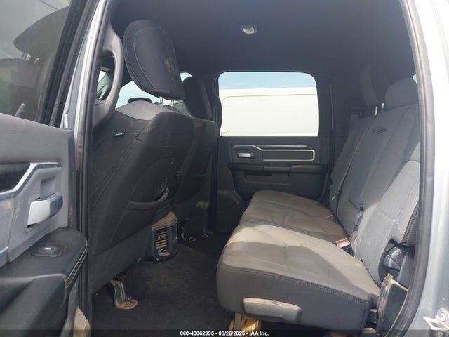43062995 :رقم المزاد ، 3C63RRLL4MG577233 vin ، 2021 Ram 3500 Big Horn  4x4 6'4 Box مزاد بيع