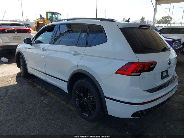 3VVCB7AX5NM097262 Volkswagen Tiguan
