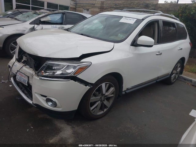 Nissan Pathfinder 2015 5N1AR2MN7FC608547 Image 2