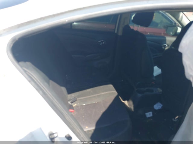 3N1CN7AP0JL814434 Nissan Versa