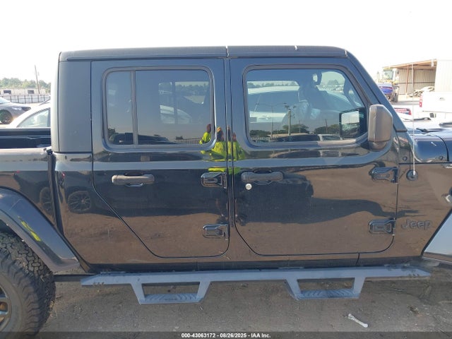 Продажа на аукционе авто 2022 Jeep Gladiator Altitude 4x4, vin: 1C6HJTAG2NL140318, номер лота: 43063172