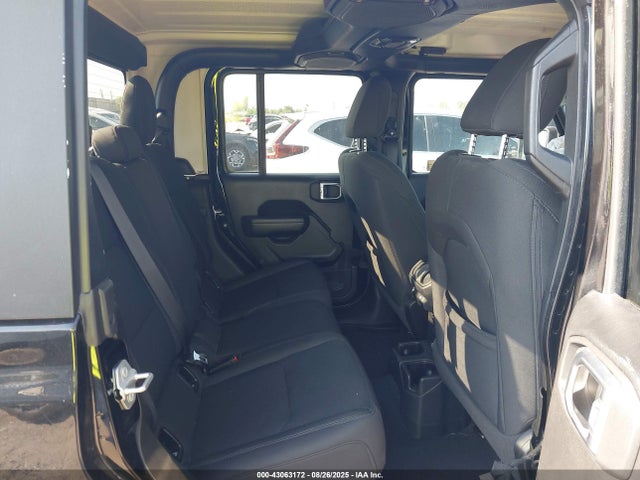 Продажа на аукционе авто 2022 Jeep Gladiator Altitude 4x4, vin: 1C6HJTAG2NL140318, номер лота: 43063172