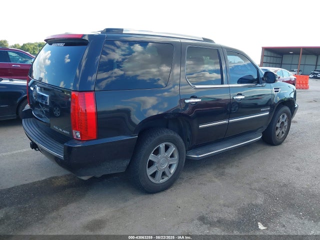 2011 CADILLAC ESCALADE 1GYS3BEF6BR215187 Photo 3