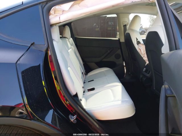 2025 TESLA MODEL Y 7SAYGDED9SF278016 Photo 7