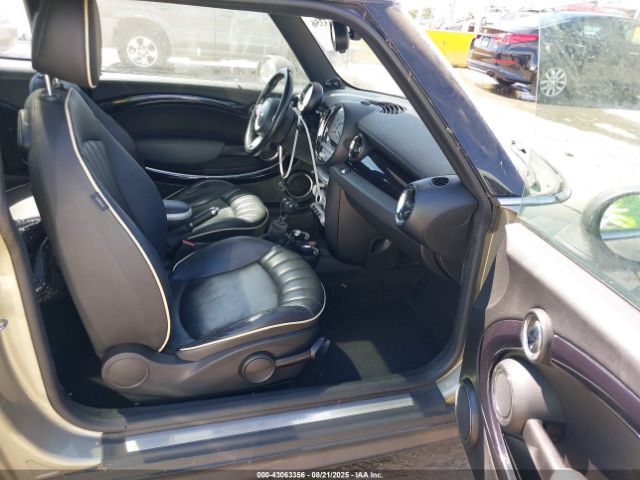 2010 MINI COOPER WMWMF3C55ATZ25184 Photo 4