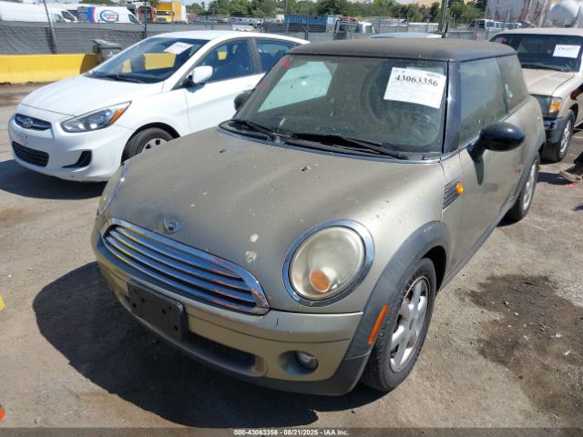 2010 MINI COOPER WMWMF3C55ATZ25184 Photo 5