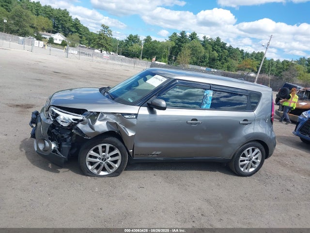 KIA g 2018 KNDJP3A5XJ7571967 Image 14
