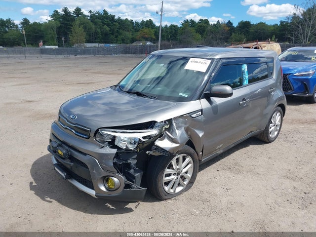 KIA g 2018 KNDJP3A5XJ7571967 Image 2
