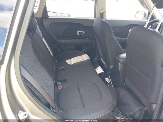 KIA g 2018 KNDJP3A5XJ7571967 Image 8