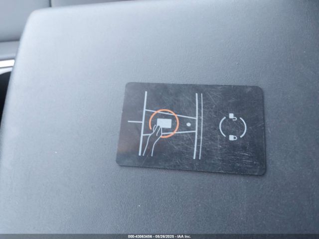 2023 TESLA MODEL Y 7SAYGDEEXPA149053 Photo 10