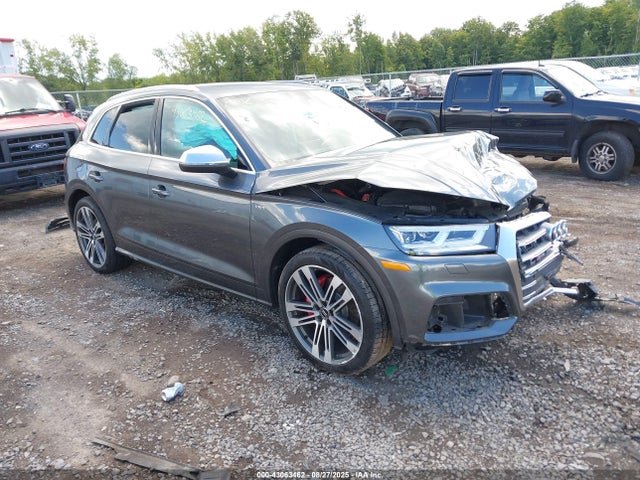 2018 AUDI SQ5 WA1A4AFY4J2217370 Photo 0