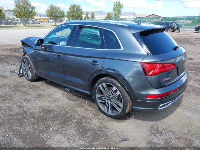 2018 AUDI SQ5 WA1A4AFY4J2217370 Photo 2