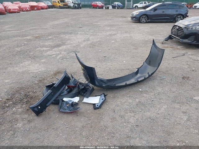 Toyota 2zr-fe 2019 2T1BURHE1KC170748 Image 12