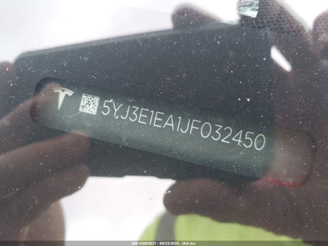 2018 TESLA MODEL 3 5YJ3E1EA1JF032450 Photo 8