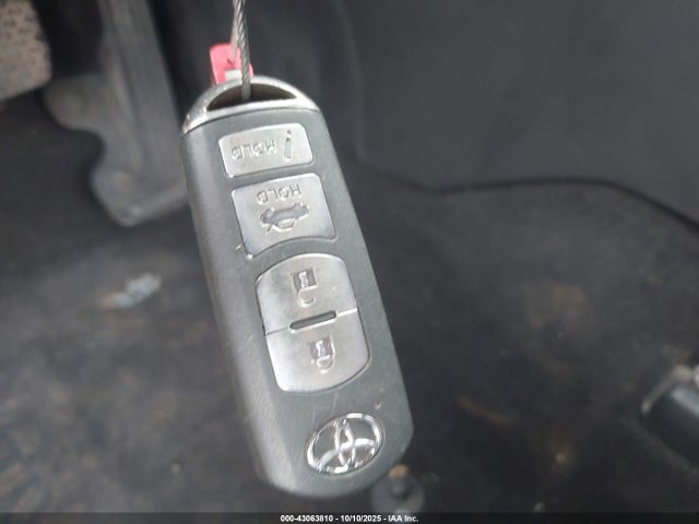 3MYDLBYV8JY315710 Toyota p5v