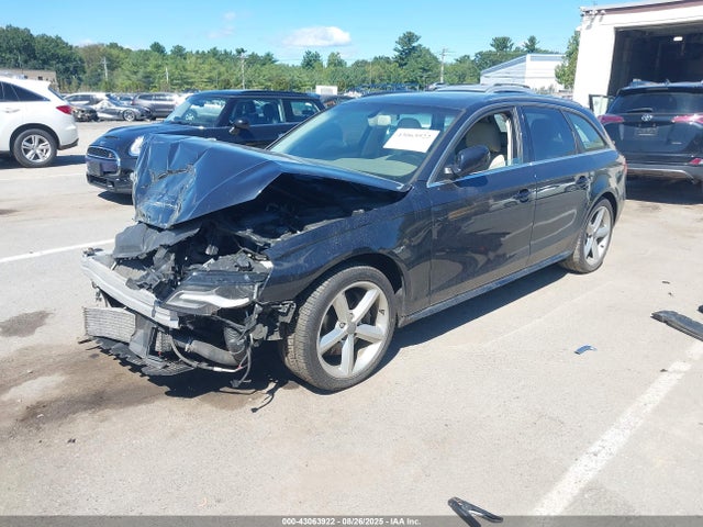 2012 AUDI A4 WAUWFAFLXCA059584 Photo 1