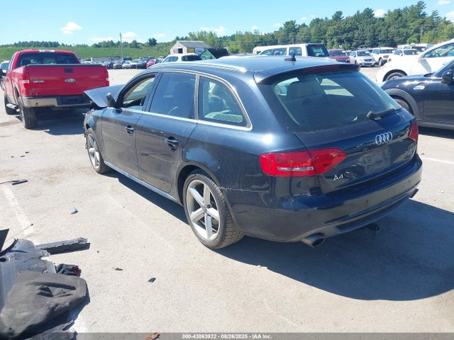 2012 AUDI A4 WAUWFAFLXCA059584 Photo 2