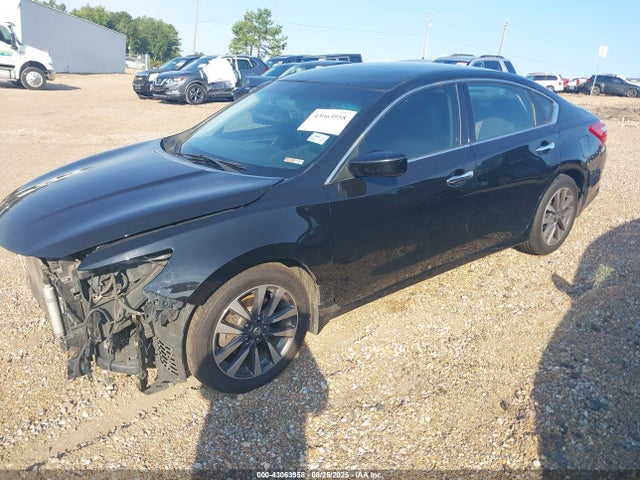 1N4AL3AP9HC475820 Nissan 2017