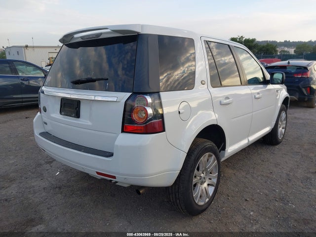 SALFR2BGXEH388779 Land Rover LR2