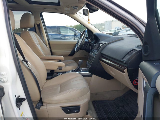SALFR2BGXEH388779 Land Rover LR2