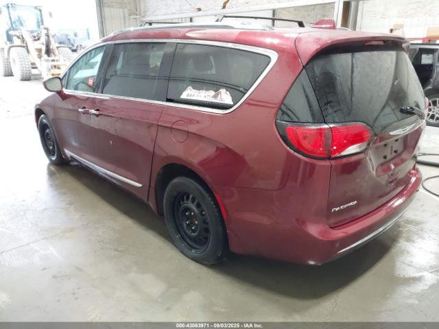 2018 CHRYSLER PACIFICA 2C4RC1BG7JR101008 Photo 2