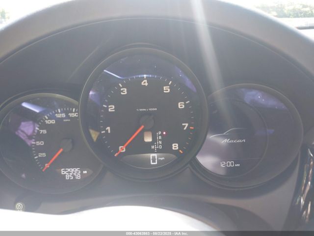 2021 PORSCHE MACAN WP1AA2A51MLB02773 Photo 6